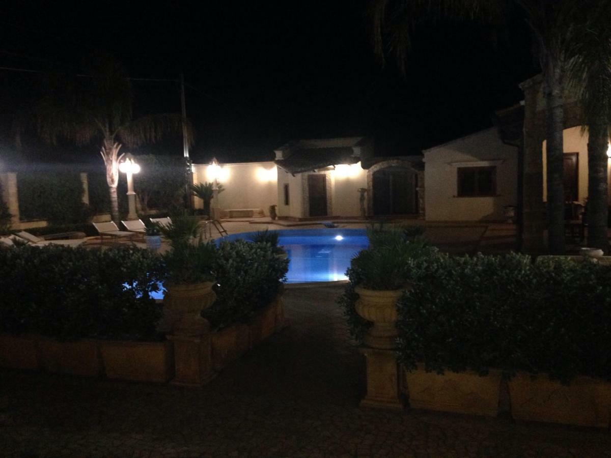 Suite Margarita Mazara del Vallo Bagian luar foto