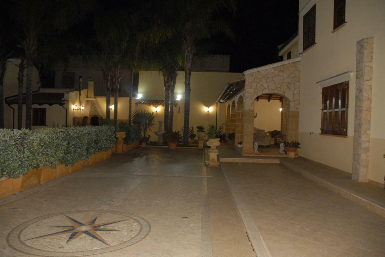 Suite Margarita Mazara del Vallo Bagian luar foto