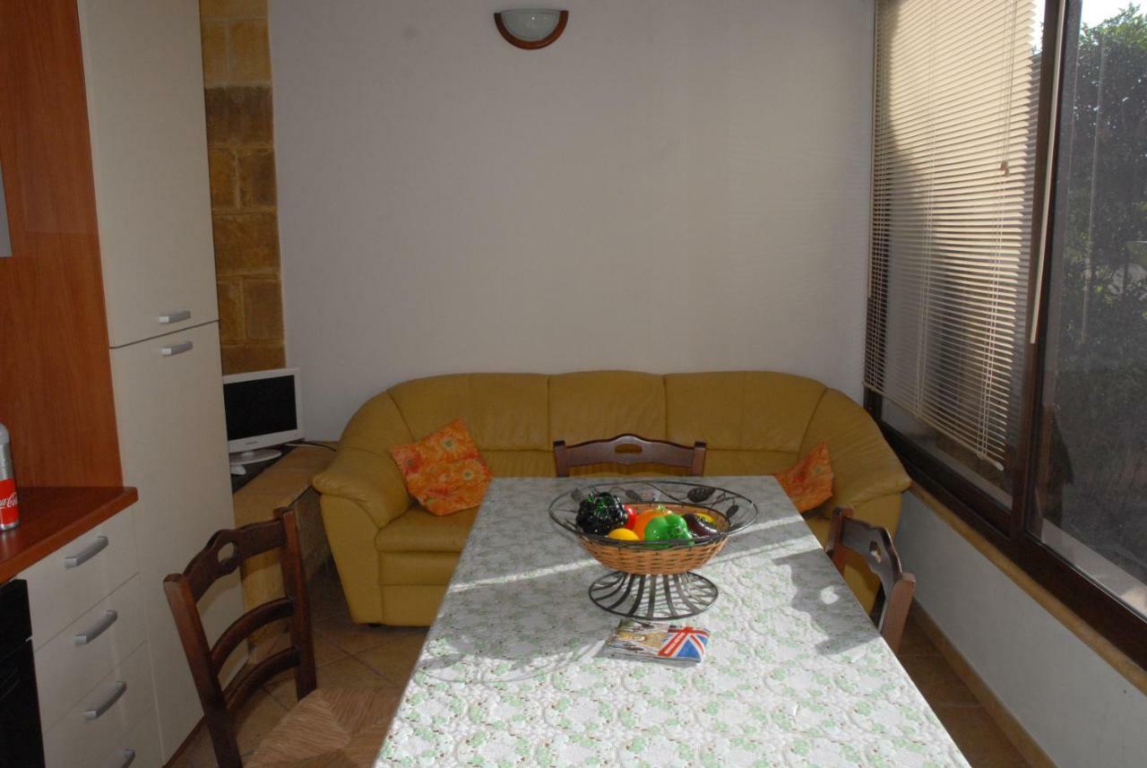 Suite Margarita Mazara del Vallo Bagian luar foto