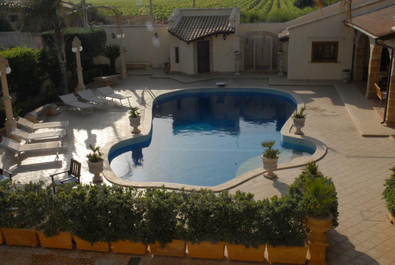 Suite Margarita Mazara del Vallo Bagian luar foto